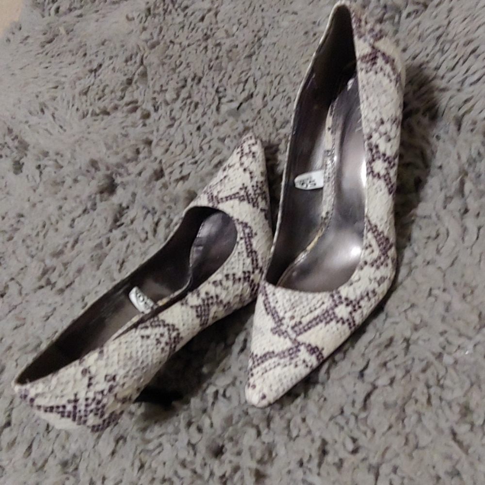 As 6 snake print pumps heels